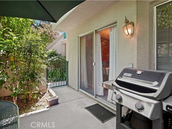 18526 Mayall Street L, Northridge (los Angeles) CA 91324