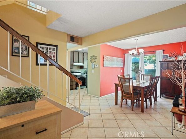 18526 Mayall Street L, Northridge (los Angeles) CA 91324