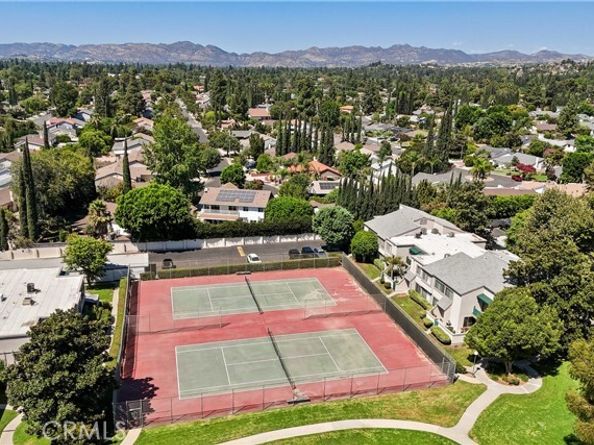18526 Mayall Street L, Northridge (los Angeles) CA 91324