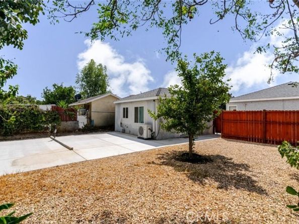 1967 8th Street, San Fernando CA 91340