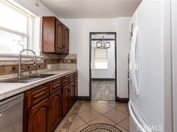 1967 8th Street, San Fernando CA 91340