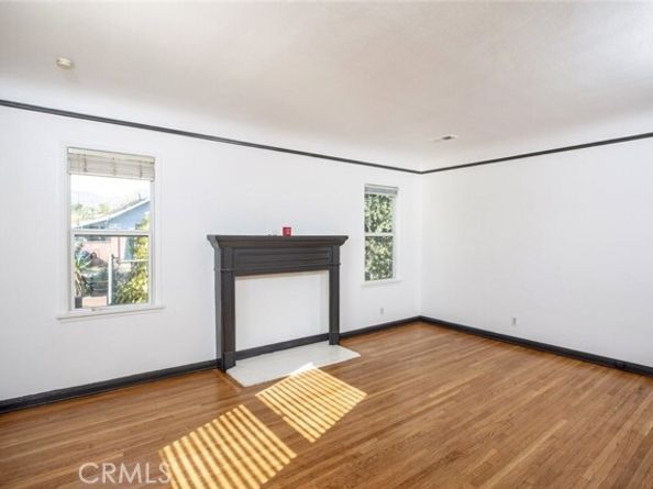 1967 8th Street, San Fernando CA 91340