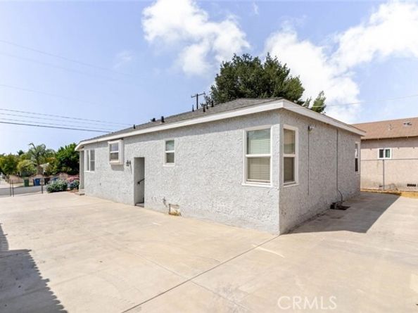 1967 8th Street, San Fernando CA 91340