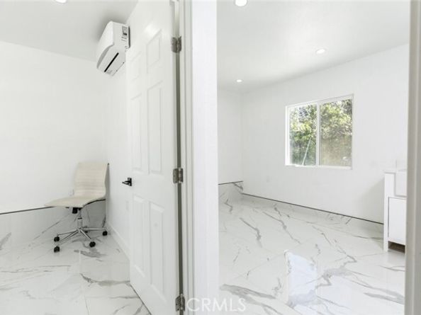 1967 8th Street, San Fernando CA 91340