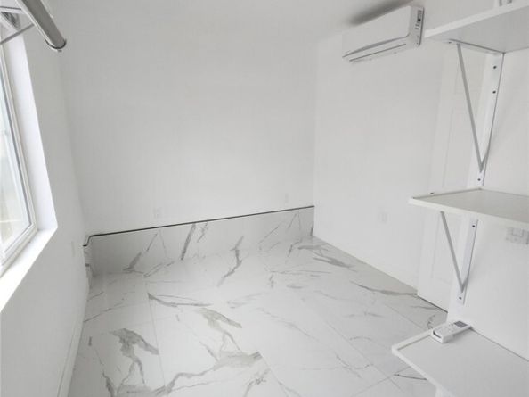 1967 8th Street, San Fernando CA 91340