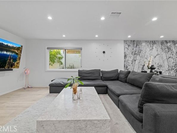 11813 Killimore, Porter Ranch (los Angeles) CA 91326
