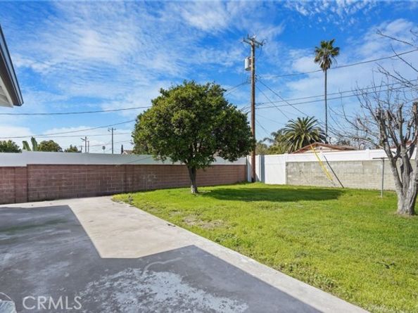 11031 Lull, Sun Valley (los Angeles) CA 91352