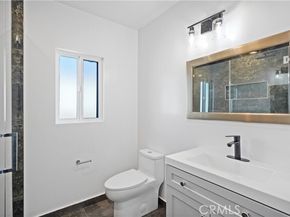 11031 Lull, Sun Valley (los Angeles) CA 91352
