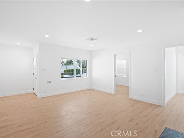 11031 Lull, Sun Valley (los Angeles) CA 91352
