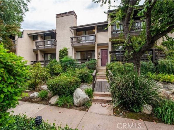 5711 Owensmouth Avenue 117, Woodland Hills (los Angeles) CA 91367