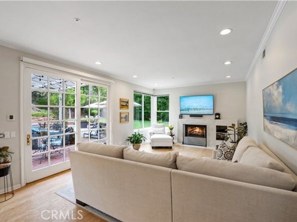 17901 Mayerling, Granada Hills (los Angeles) CA 91344