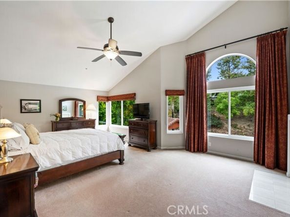 17901 Mayerling, Granada Hills (los Angeles) CA 91344