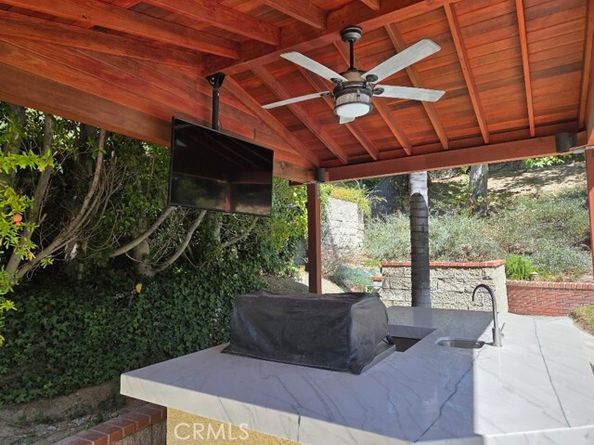 17901 Mayerling, Granada Hills (los Angeles) CA 91344