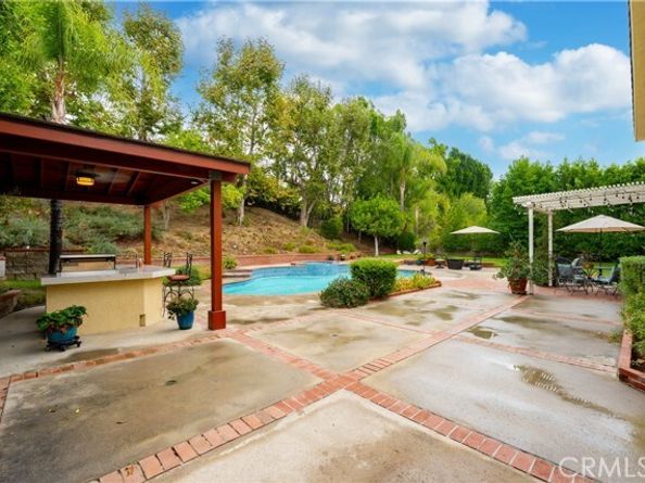 17901 Mayerling, Granada Hills (los Angeles) CA 91344
