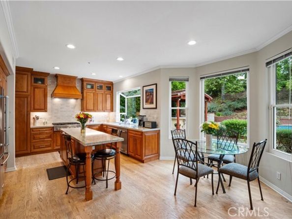 17901 Mayerling, Granada Hills (los Angeles) CA 91344