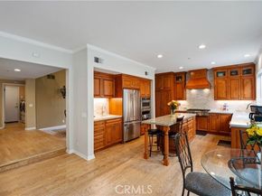 17901 Mayerling, Granada Hills (los Angeles) CA 91344