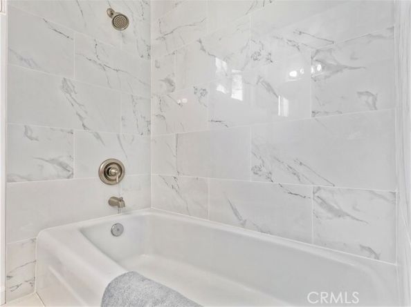 15354 Runnymede Street, Van Nuys (los Angeles) CA 91406