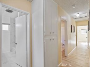 15354 Runnymede Street, Van Nuys (los Angeles) CA 91406