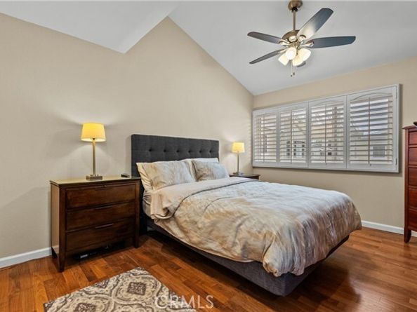 22123 Burbank Blvd #2, Woodland Hills (los Angeles) CA 91367