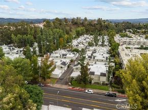 22123 Burbank Blvd #2, Woodland Hills (los Angeles) CA 91367