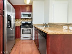 5545 Canoga Avenue 320, Woodland Hills (los Angeles) CA 91367