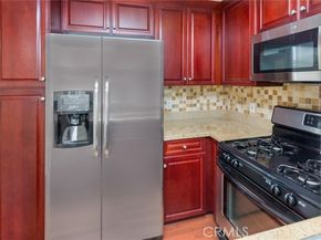 5545 Canoga Avenue 320, Woodland Hills (los Angeles) CA 91367