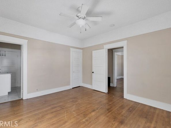 649 W 8th Street, San Pedro (los Angeles) CA 90731