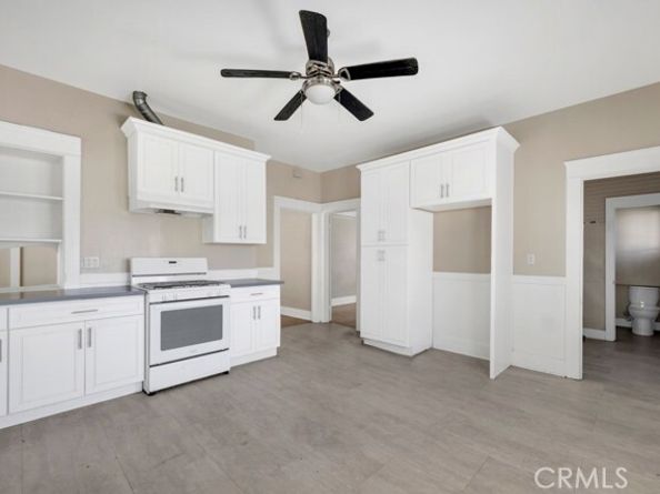 649 W 8th Street, San Pedro (los Angeles) CA 90731