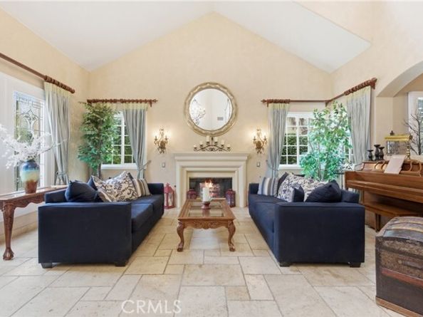 10925 Willowbrae, Chatsworth (los Angeles) CA 91311