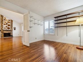 22714 Stagg, West Hills (los Angeles) CA 91304