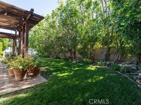 22714 Stagg, West Hills (los Angeles) CA 91304