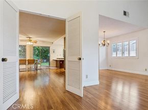 22714 Stagg, West Hills (los Angeles) CA 91304