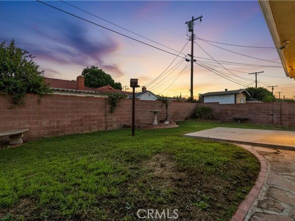13961 Cantlay Street, Van Nuys (los Angeles) CA 91405