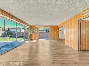 13961 Cantlay Street, Van Nuys (los Angeles) CA 91405