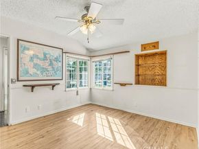 13961 Cantlay Street, Van Nuys (los Angeles) CA 91405