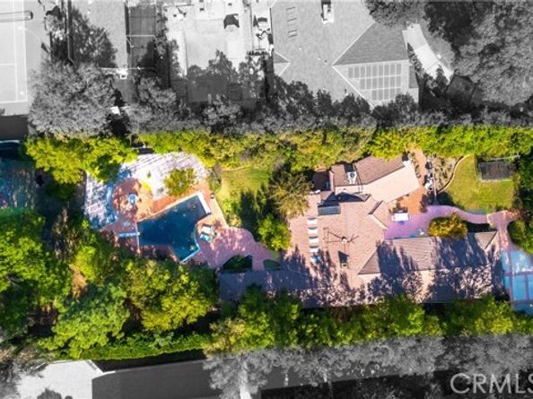 5433 Shirley Avenue, Tarzana (los Angeles) CA 91356