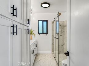 8400 Chimineas Avenue, Northridge (los Angeles) CA 91325