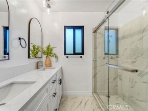 8400 Chimineas Avenue, Northridge (los Angeles) CA 91325