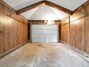 8211 Louise Avenue, Northridge (los Angeles) CA 91325