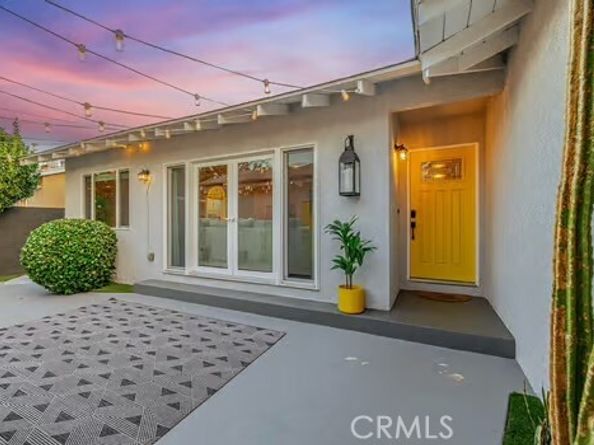 14614 Runnymede Street, Van Nuys (los Angeles) CA 91405