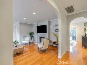 14614 Runnymede Street, Van Nuys (los Angeles) CA 91405