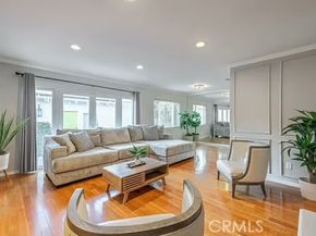 14614 Runnymede Street, Van Nuys (los Angeles) CA 91405