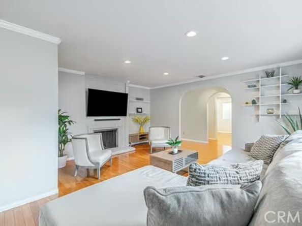 14614 Runnymede Street, Van Nuys (los Angeles) CA 91405