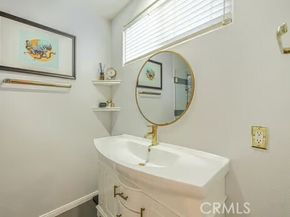 14614 Runnymede Street, Van Nuys (los Angeles) CA 91405