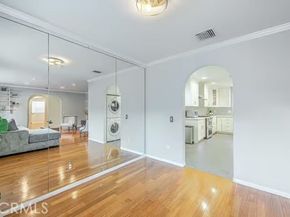 14614 Runnymede Street, Van Nuys (los Angeles) CA 91405