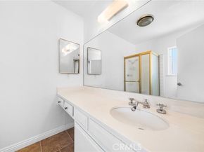 13742 Aldergrove Street, Sylmar (los Angeles) CA 91342