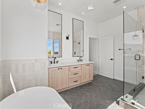 12519 Haleh Lane, Sylmar (los Angeles) CA 91342