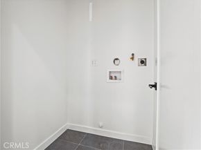 12519 Haleh Lane, Sylmar (los Angeles) CA 91342