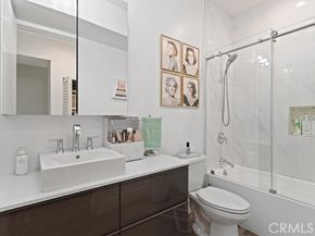 8404 Woodley Place, North Hills (los Angeles) CA 91343