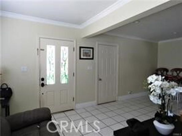 20551 Saticoy Street, Winnetka (los Angeles) CA 91306